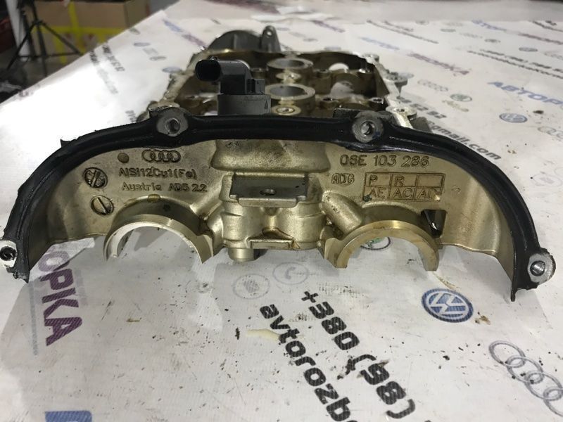 Крышка рамка головки 06E103286 Audi Q7