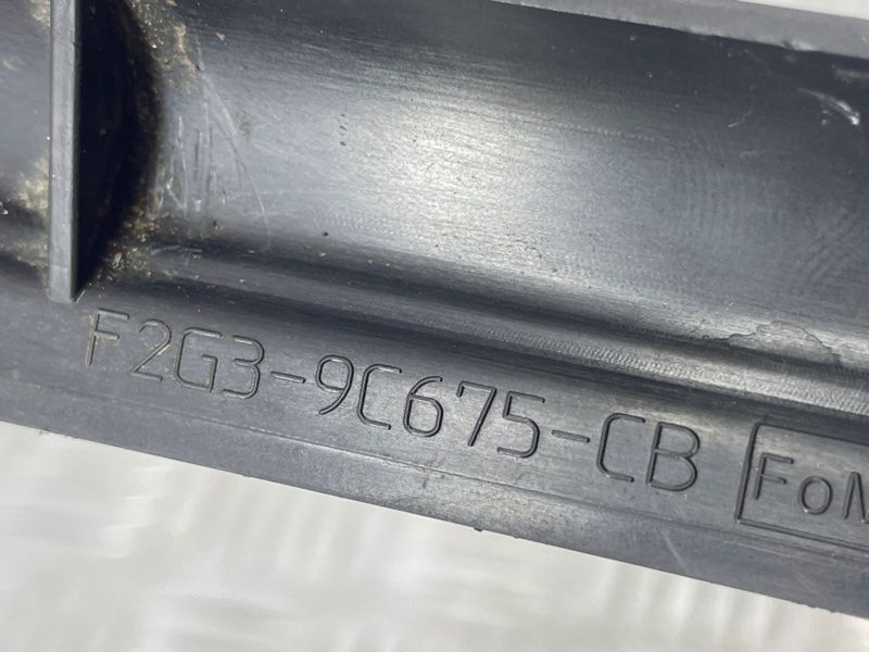Воздухозаборник F2G39C675CB Ford Edge