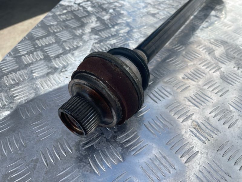 Полуось 8R0501203C Audi A6