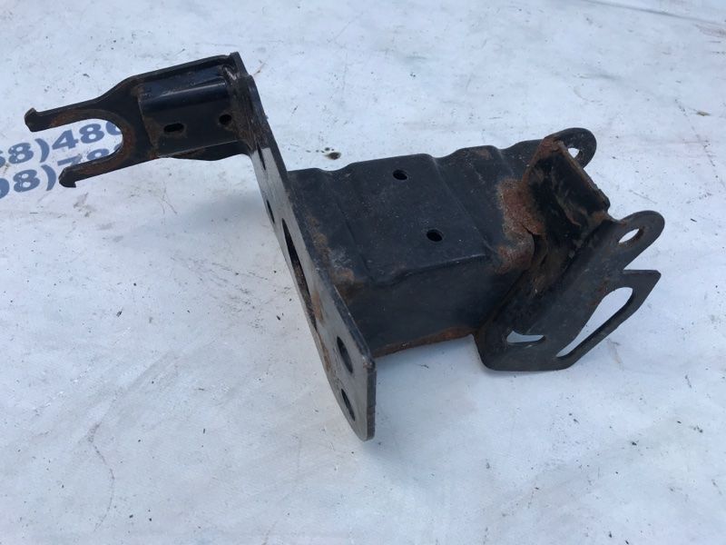 Кріплення підсилювача бампера 4L0807133C Audi Q7
