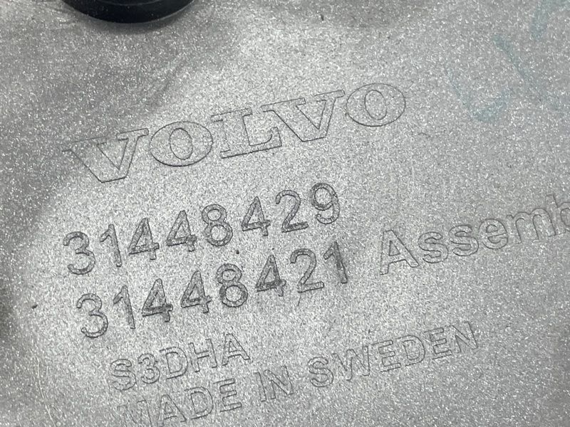 Накладка дверей 31448429 Volvo XC90