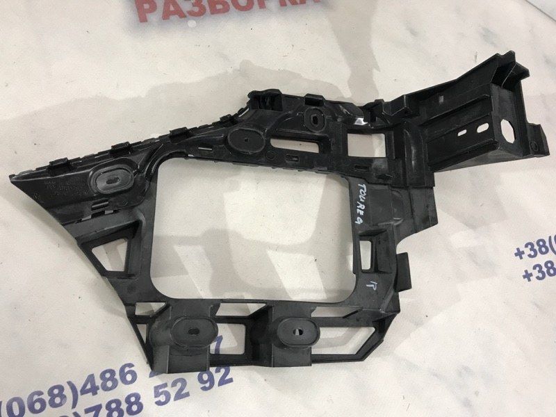 Направляюча заднього бампера 7P6807394A Volkswagen Touareg
