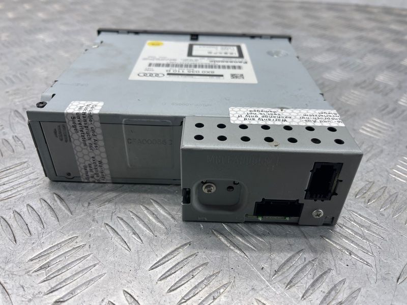 CD чейнджер 8X0035110B Audi A7