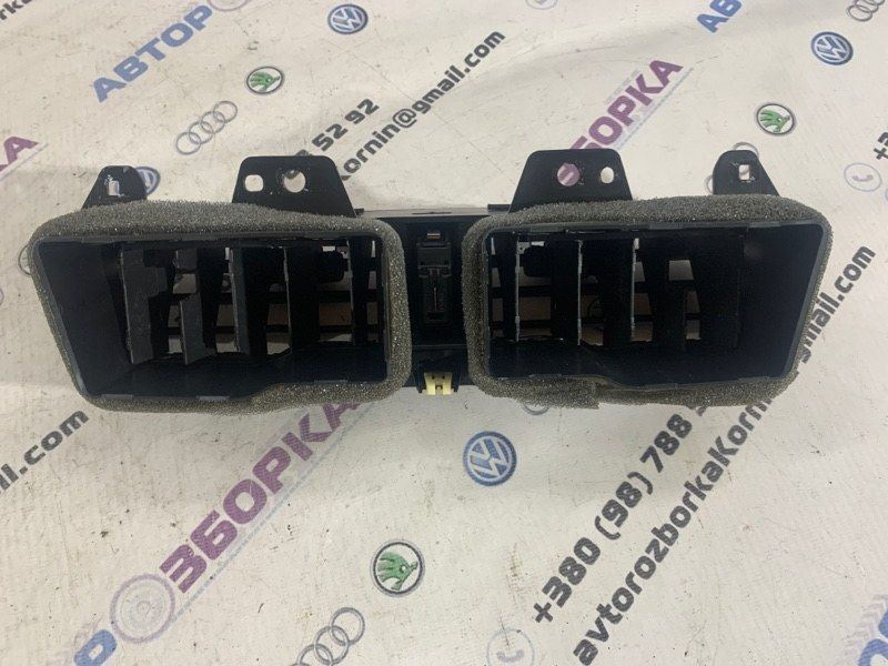 Дефлектор воздуховода DS7319K617A Ford Fusion