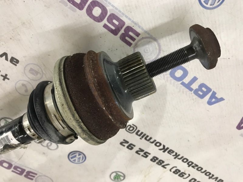 Піввісь 8R0501203C Audi A6
