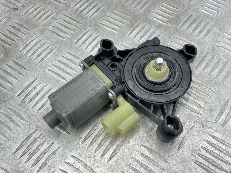 Мотор стеклоподъемника LJ6Z5823395A Ford Escape
