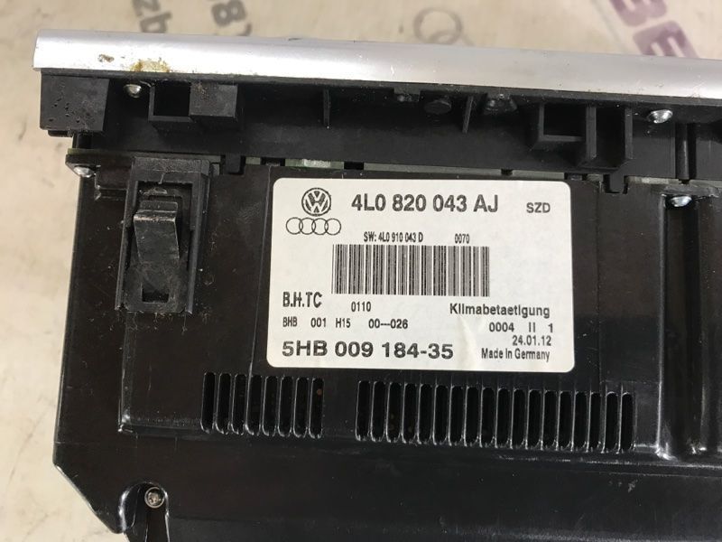 Панель керування клімат-контролем 4L0820043AJSZD Audi Q7