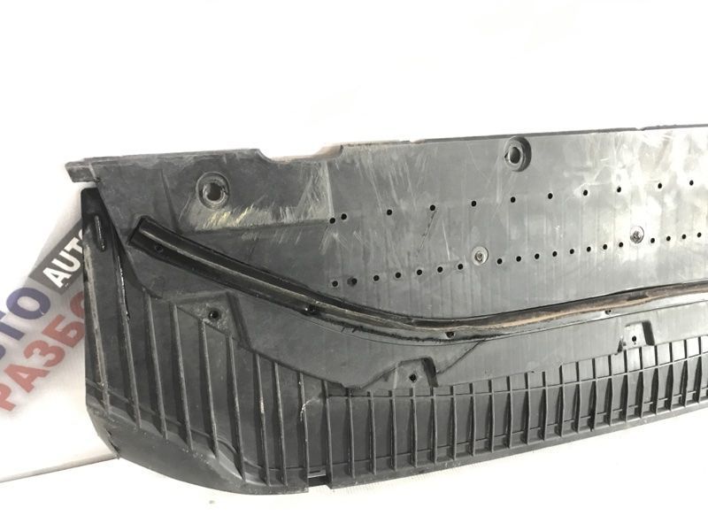 Захист бампера 4G0807611 Audi A6