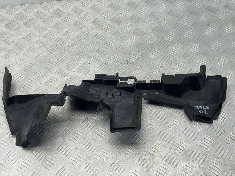 Воздуховод радиатора 8R0121283N Audi Q5