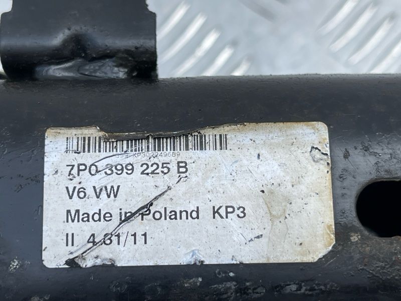 Кронштейн Коробки АКПП / Траверса / Опора 7P0399225B Volkswagen Touareg