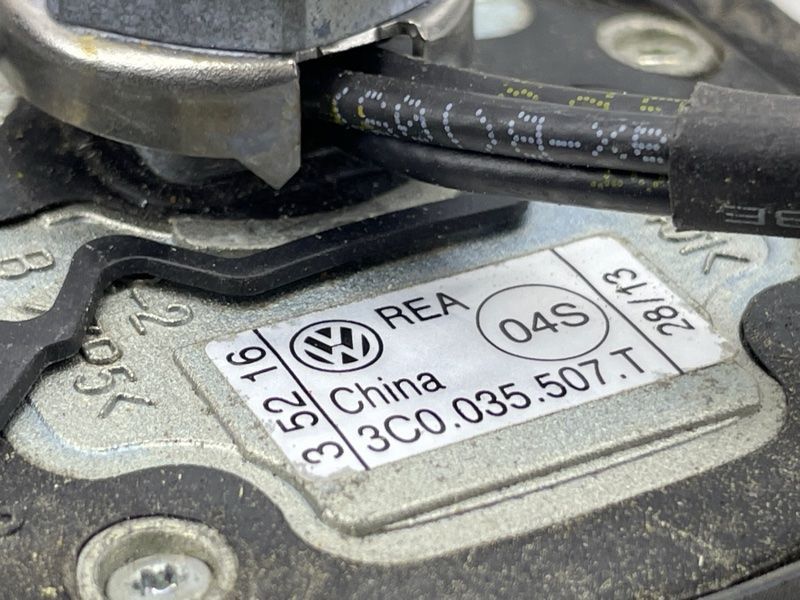 Aнтена плавник 3C0035507T Volkswagen Passat