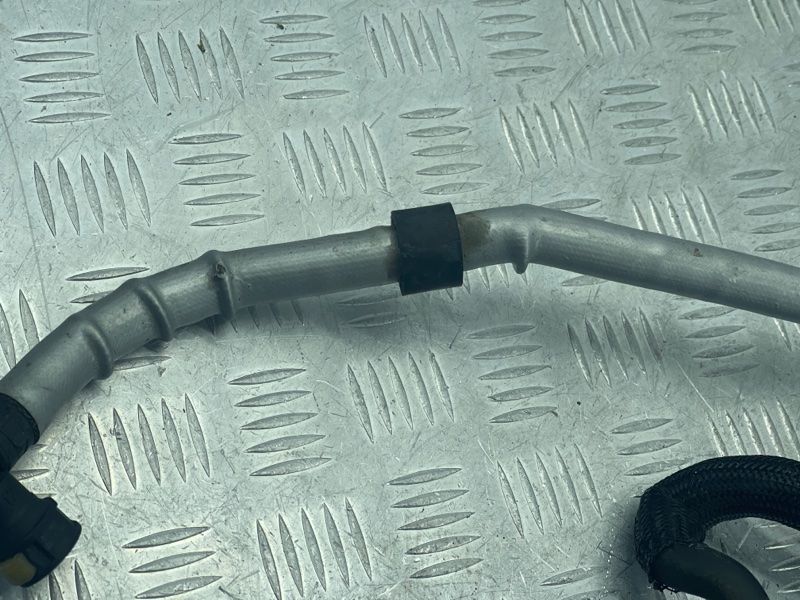 Шланг соединительный 7P6133352C Volkswagen Touareg