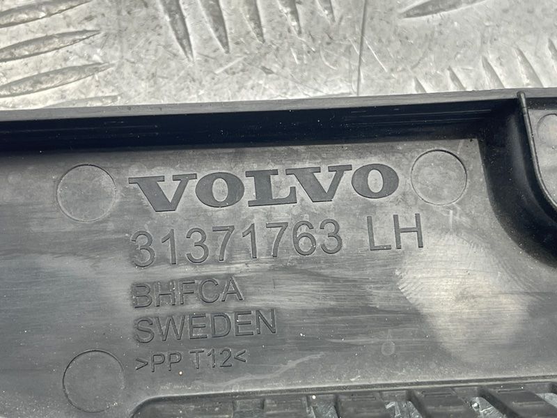 Захист крила Volvo XC90