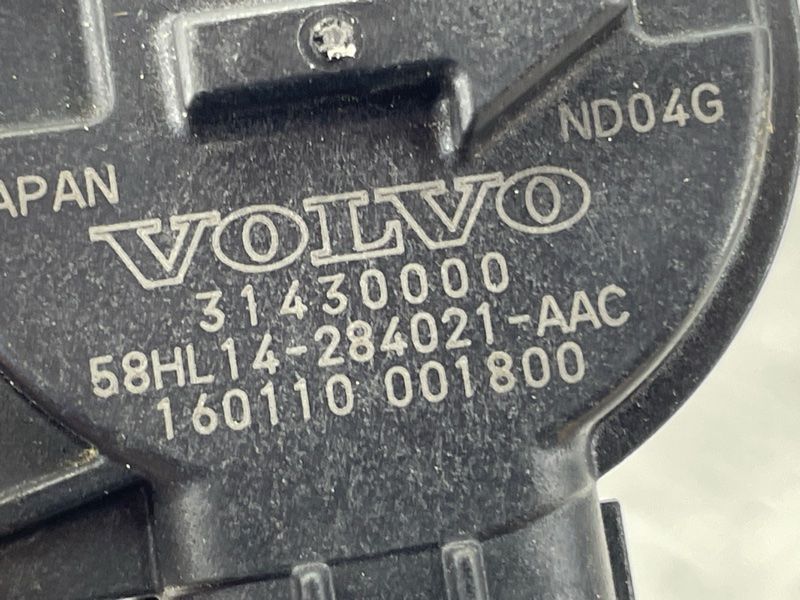 Датчик масового потоку повітря (MAF) 31430000 Volvo XC90