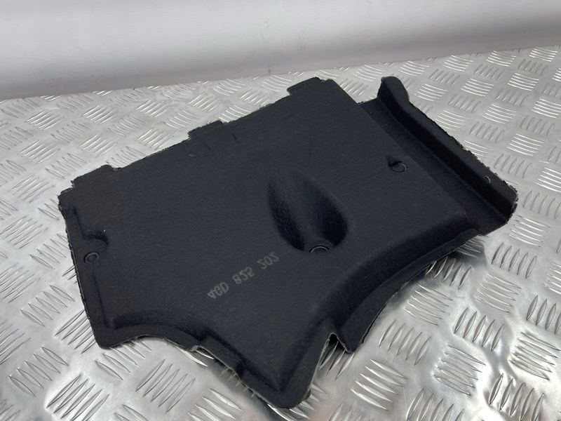 Защита / Облицовка днища 4G0825202 Audi A6