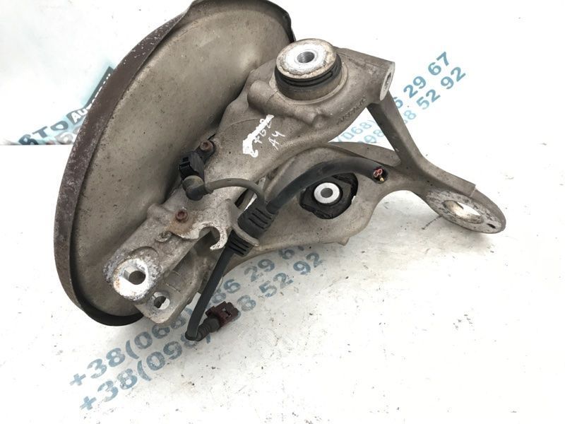 Поворотний кулак / цапфа з підшипником 8K0505432AR Audi A4 Allroad