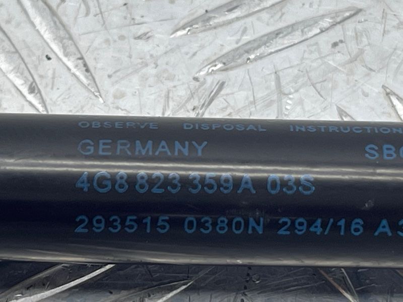 Газовый упор капота / Амортизатор 4G8823359A Audi A6