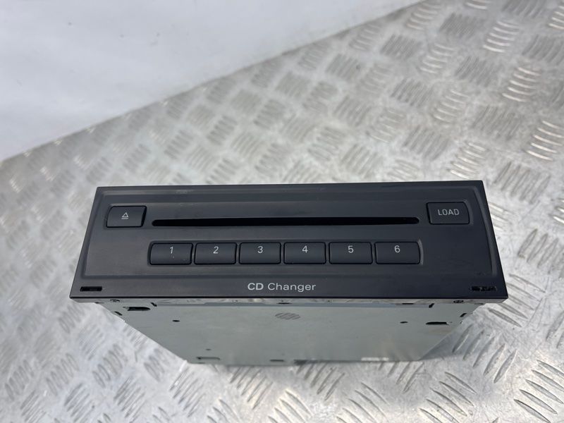 CD чейнджер 8X0035110B Audi A7