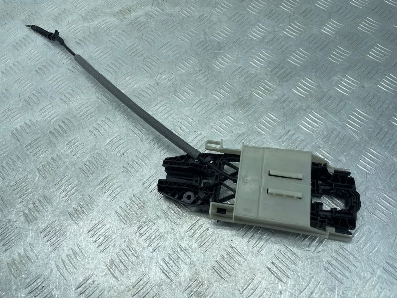 Кронштейн ручки 7P6839885 Volkswagen Touareg