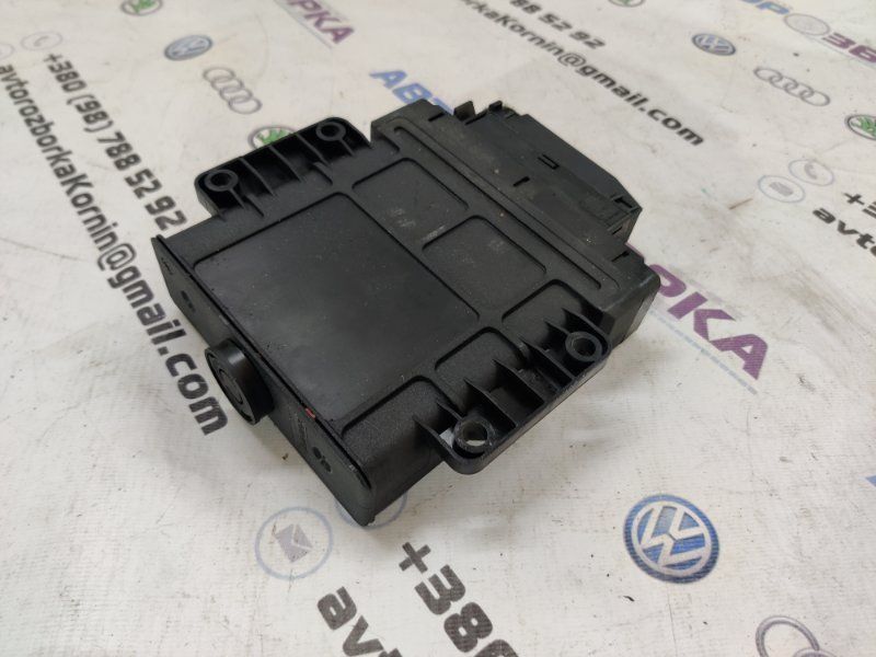 Блок керування АКПП 0C8927750N Audi Q7
