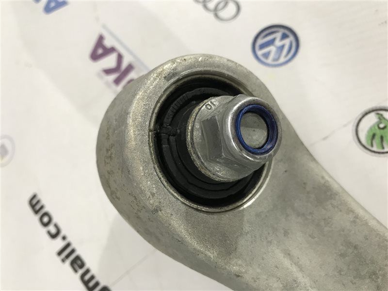 Рычаг задней подвески поперечный верхний левый 8K0505323H Audi A7 Audi A4, Audi A4 Allroad, Audi A5, Audi A6, Audi A7, Audi A8, Audi Q5, Audi RS5, Audi RS7, Audi S4, Audi S5, Audi S6, Audi S7, Audi S8, Audi SQ5