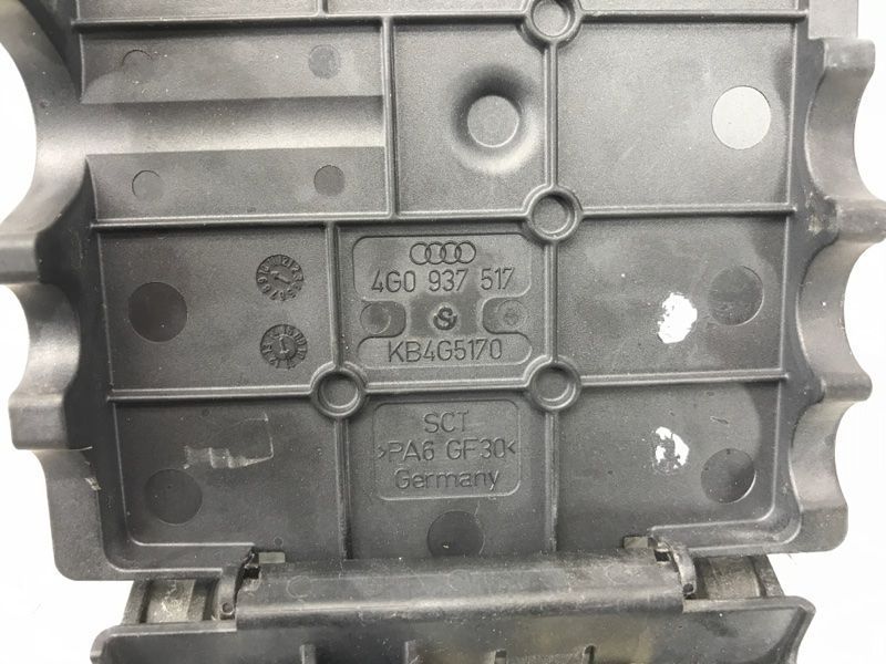Блок распределительный 4G0937517 Audi A7