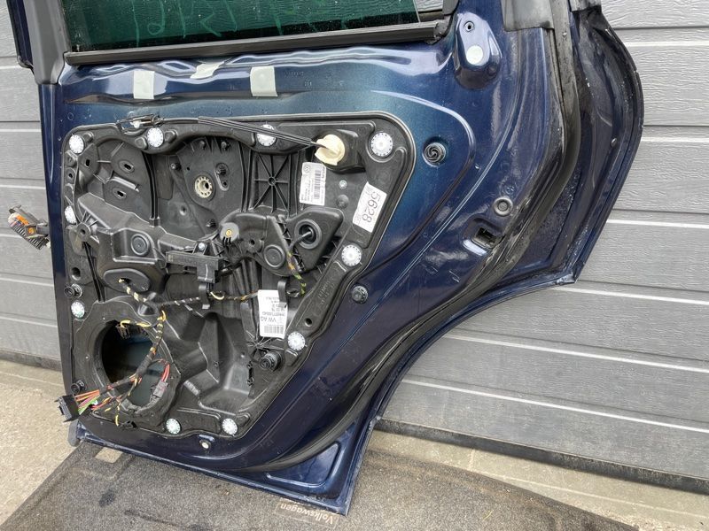 Двері Volkswagen Touareg