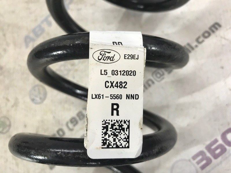 Пружина LX615560NND Ford Escape