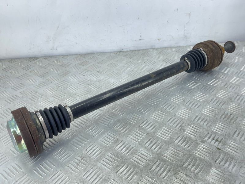 Піввісь 4M0501203D Audi Q7
