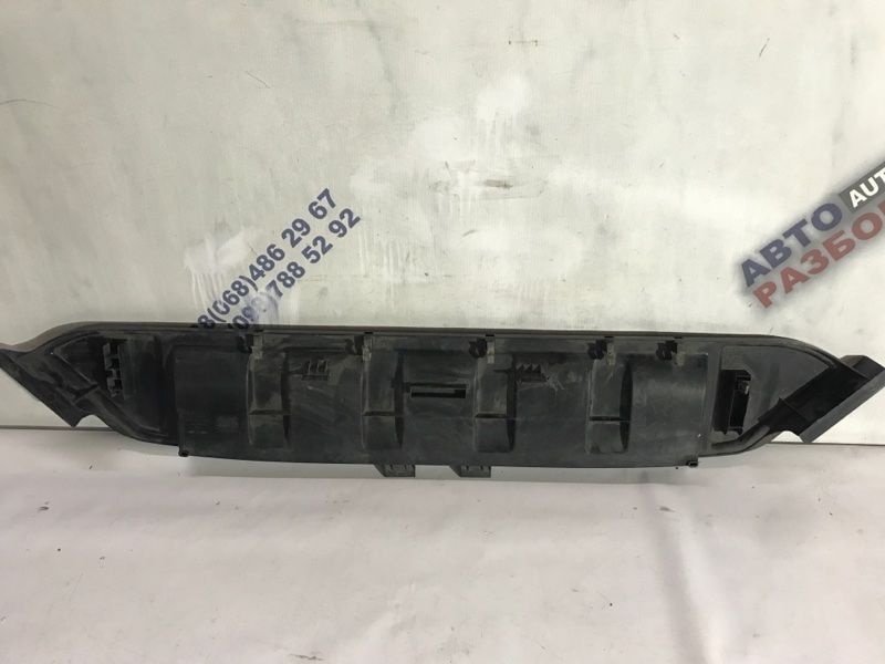 Воздуховод радиатора 4L0121285 Audi Q7