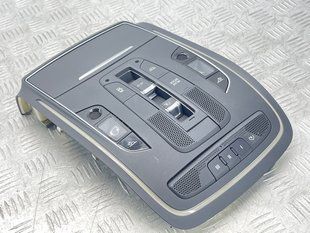 Плафон освещения салона Audi A8