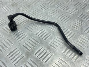 Трубка вентиляционная 4M0121081BP Audi Q7