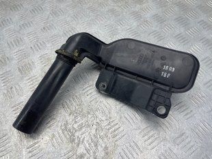 Заливная горловина бачка стеклоомывателя 8T0955452A Audi Q5