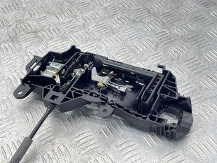 Кронштейн ручки Audi Q5