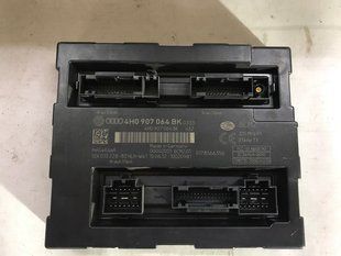 Блок комфорту 4H0907064BK Audi S6