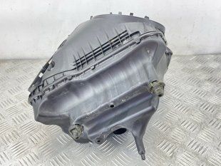 Корпус воздушного фильтра 4G0133838AC Audi A7
