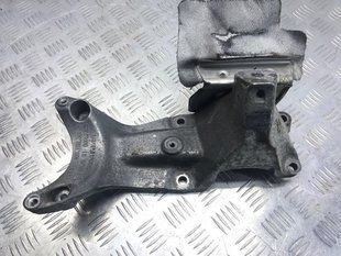 Опора / Кронштейн двигателя 4G0199307H Audi A7