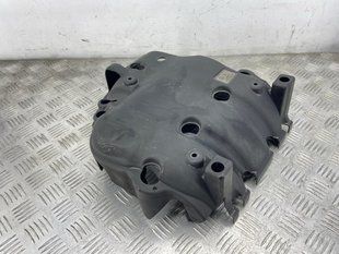 Крышка впускного коллектора 12680067 Chevrolet Colorado