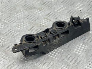 Направляющая переднего бампера 4K0807284 Audi A6