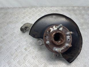 Поворотный кулак / Цапфа с подшипником 23298403 Chevrolet Colorado