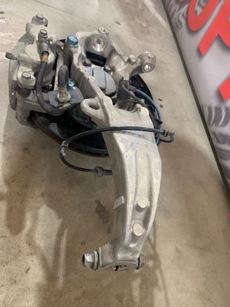 Поворотний кулак / цапфа 400154GA0A Infiniti Q50