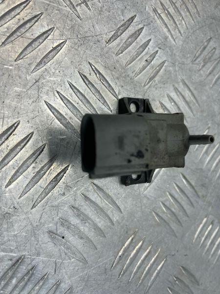 Клапан 079906283D Audi Q7