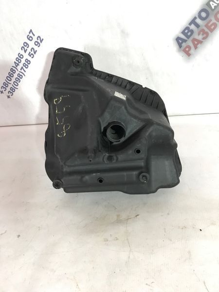 Корпус повітряного фільтра 4G0133836R Audi A6
