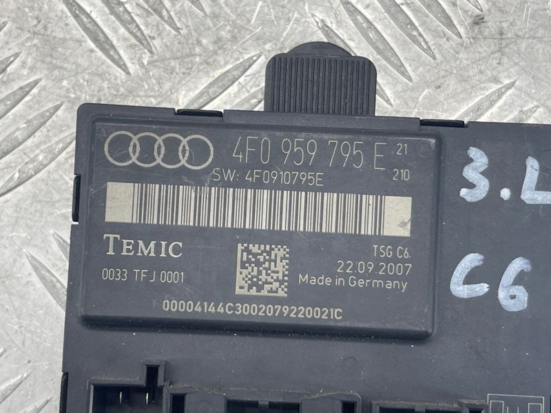 Блок управления двери 4F0959795E Audi A6