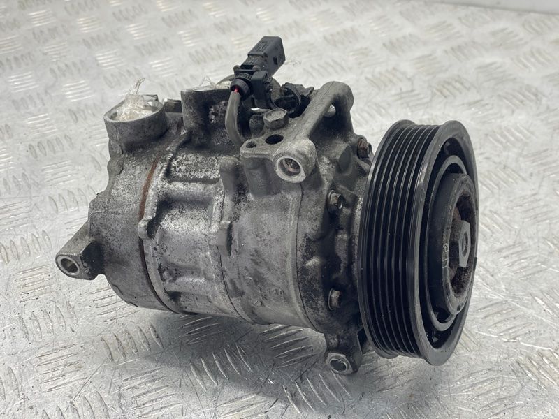 Компрессор кондиционера 8T0260805G Audi Q5
