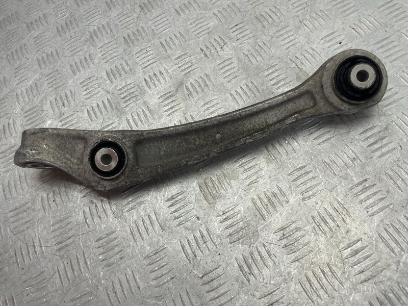 Рычаг передней подвески несущий нижний левый 8K0407155C Audi A6 Audi A4, Audi A4 Allroad, Audi A5, Audi A6, Audi A7, Audi Q5, Audi RS5, Audi RS7, Audi S4, Audi S5