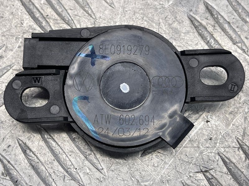 Динамик парковочной системы 8E0919279 Volkswagen Touareg