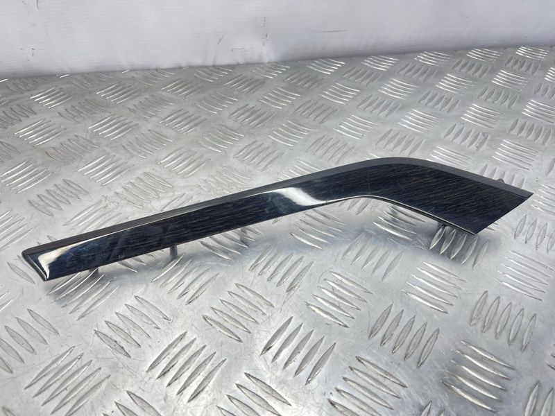 Молдинг дверей 4M0867409 Audi Q7