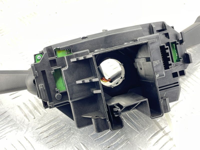 Блок підкермових перемикачів 31343022 Volvo XC60