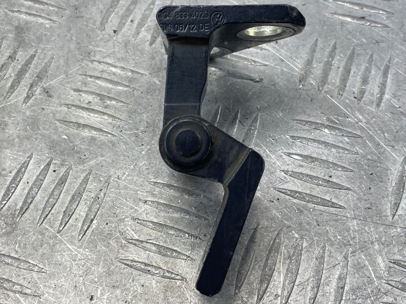 Петля двери верхняя 3C4833402D Volkswagen CC